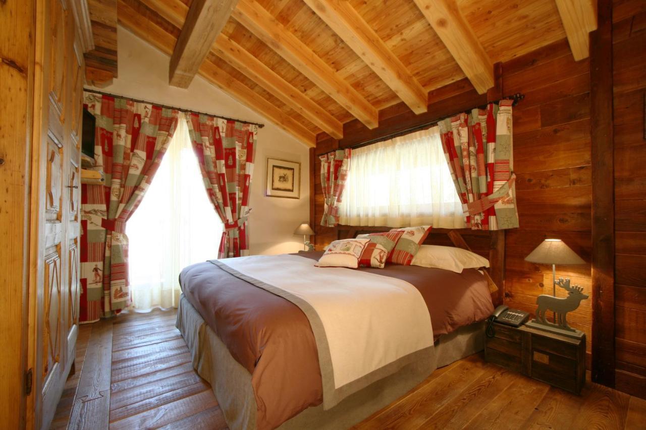 Hotel Letterario Locanda Collomb La Thuile Habitación foto